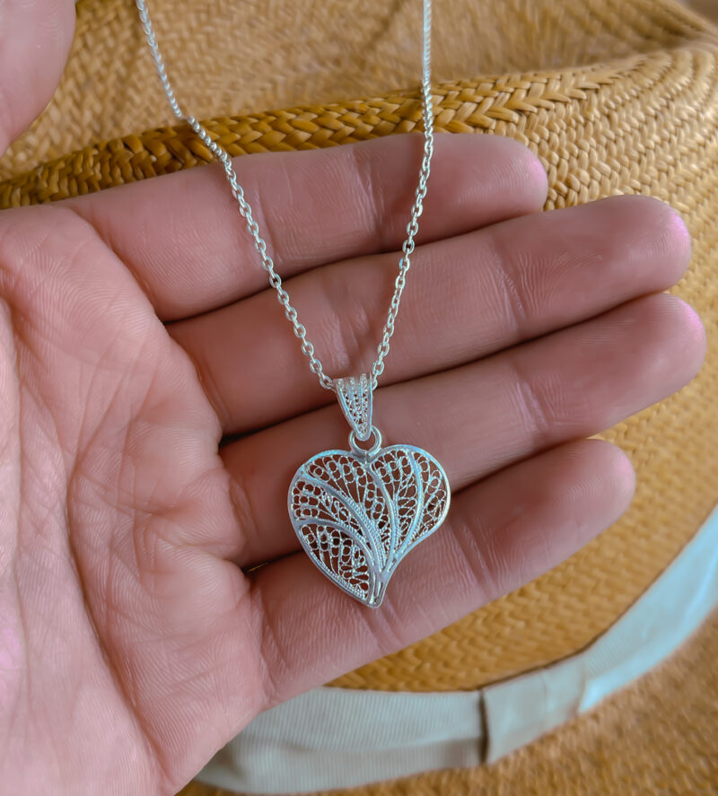 Corazón mordido - Image 3